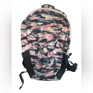 Lululemon Backpack Pink Camo 🎒 Preowned | Good Condition | MSRP $128